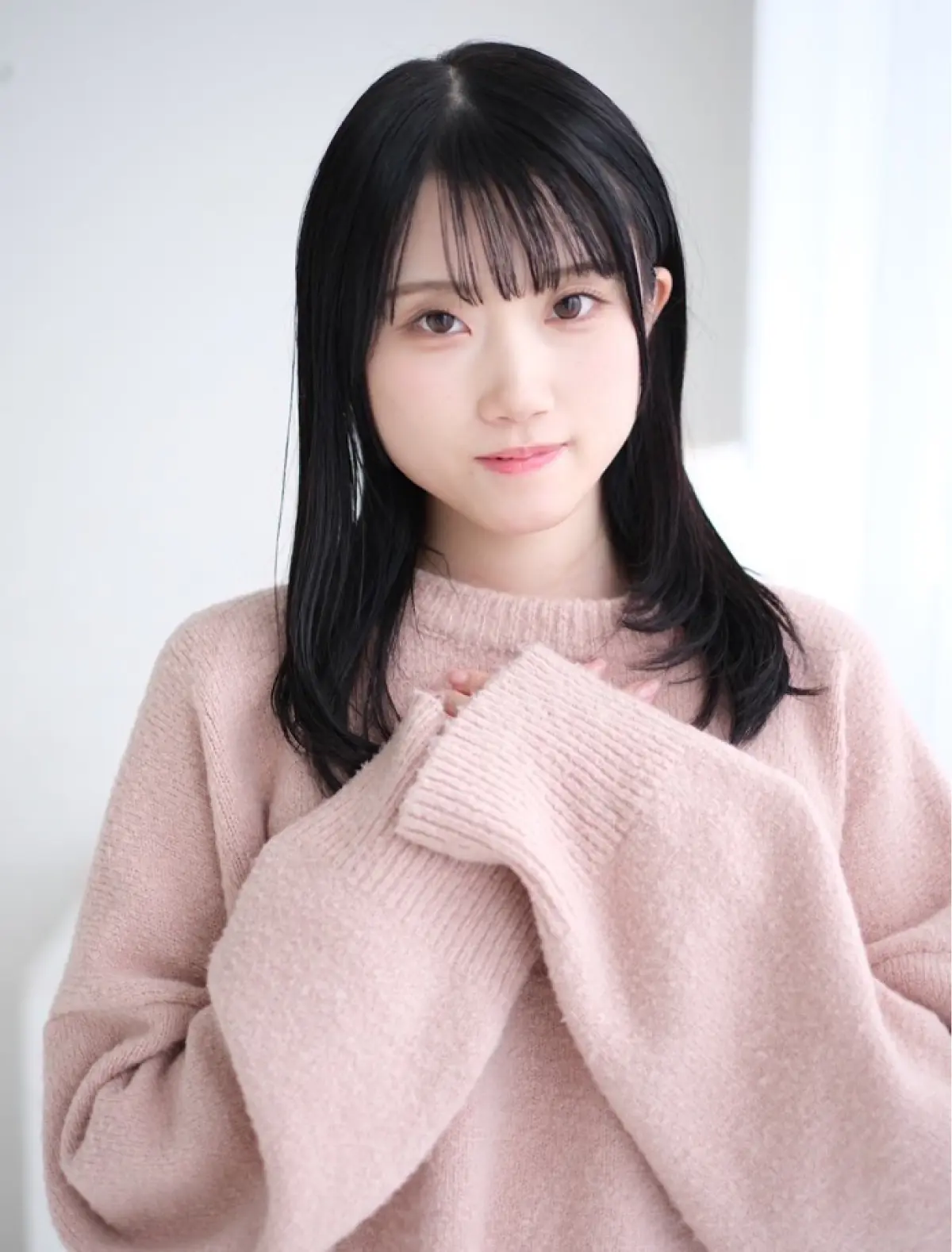 白咲璃音